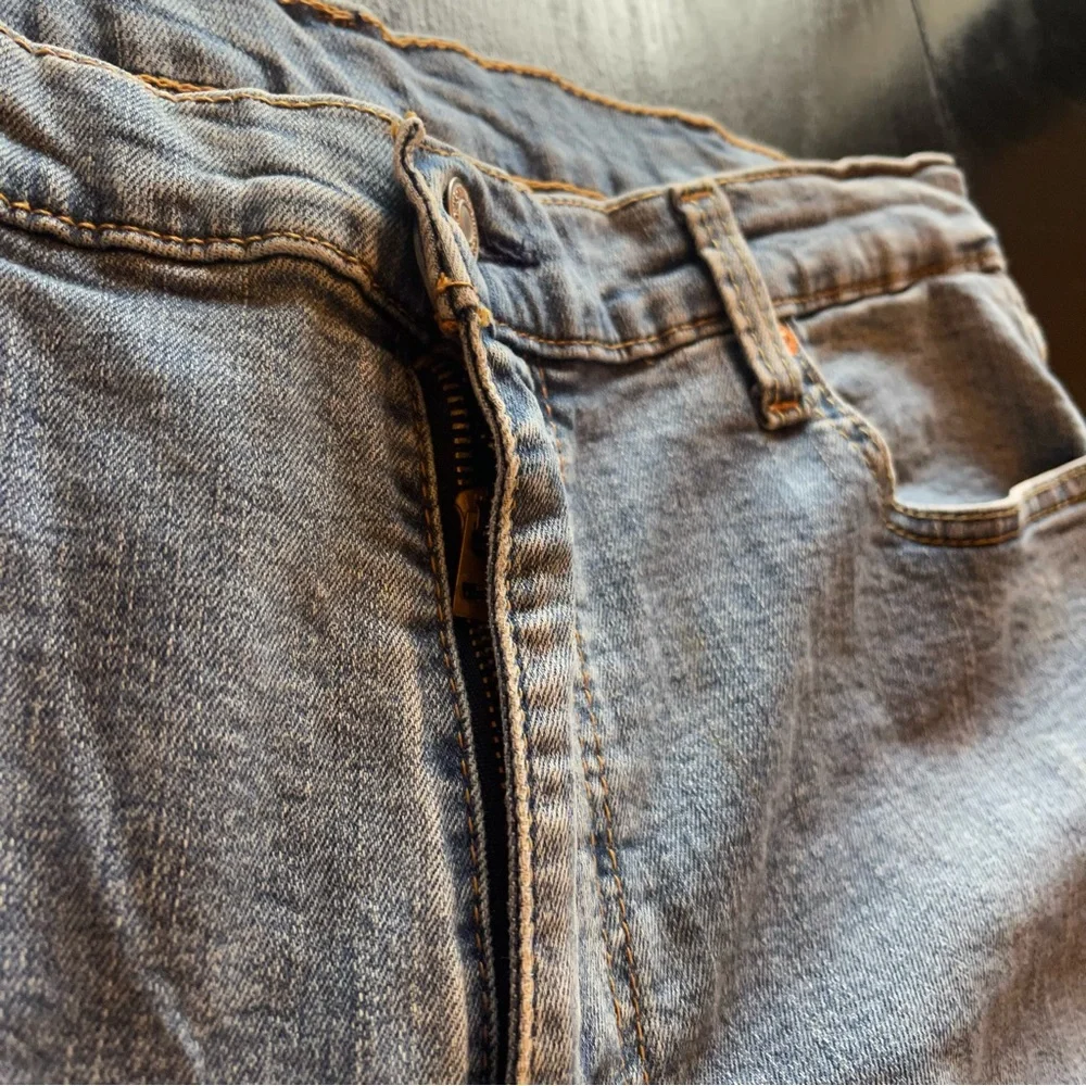 Levis thanks poppin